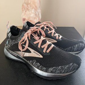 Brooks Levitate 4 'Black Coral Cloud' 120335 1B 041 Running